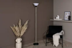 Batang gulvlampe