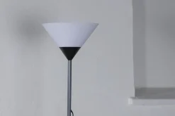 Batang gulvlampe