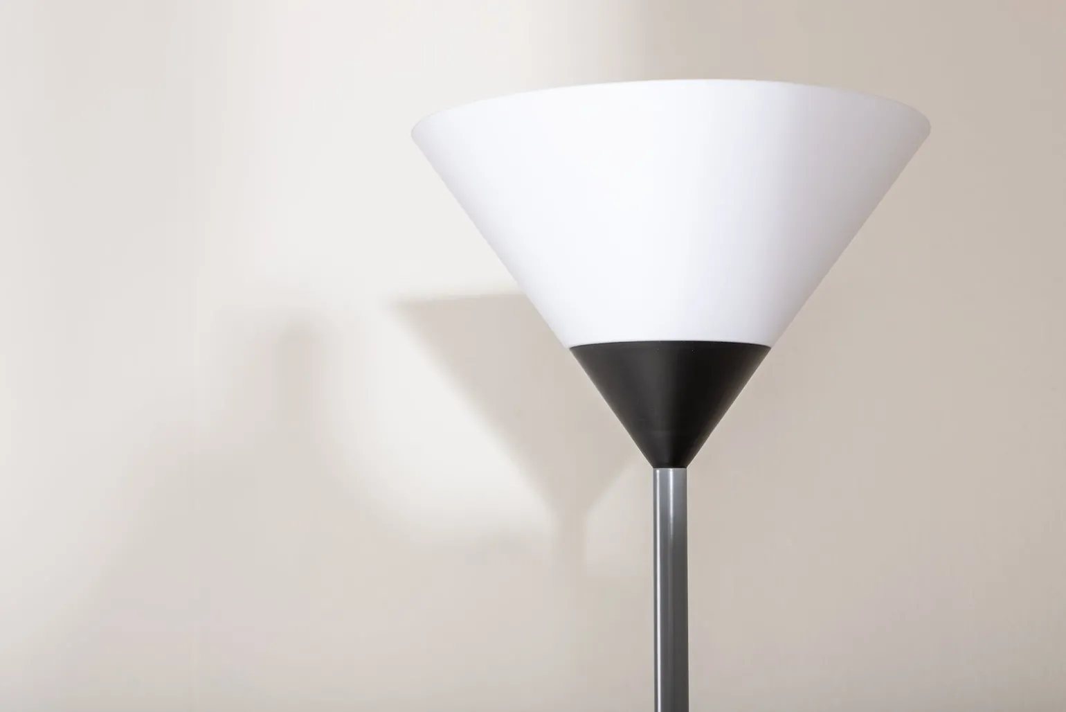 Batang gulvlampe