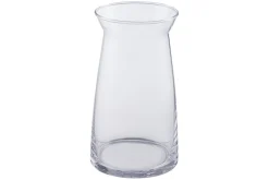 Carmine vase