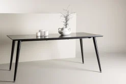 Dipp spisebord