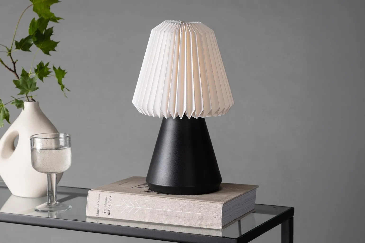 Fjallen bordlampe