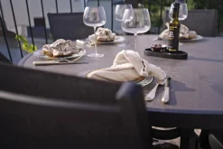 Hånger hagespisebord