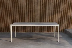 Lino hagespisebord