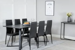 Marina og Slim Spisegruppe