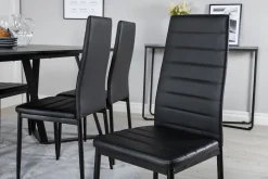 Marina og Slim Spisegruppe