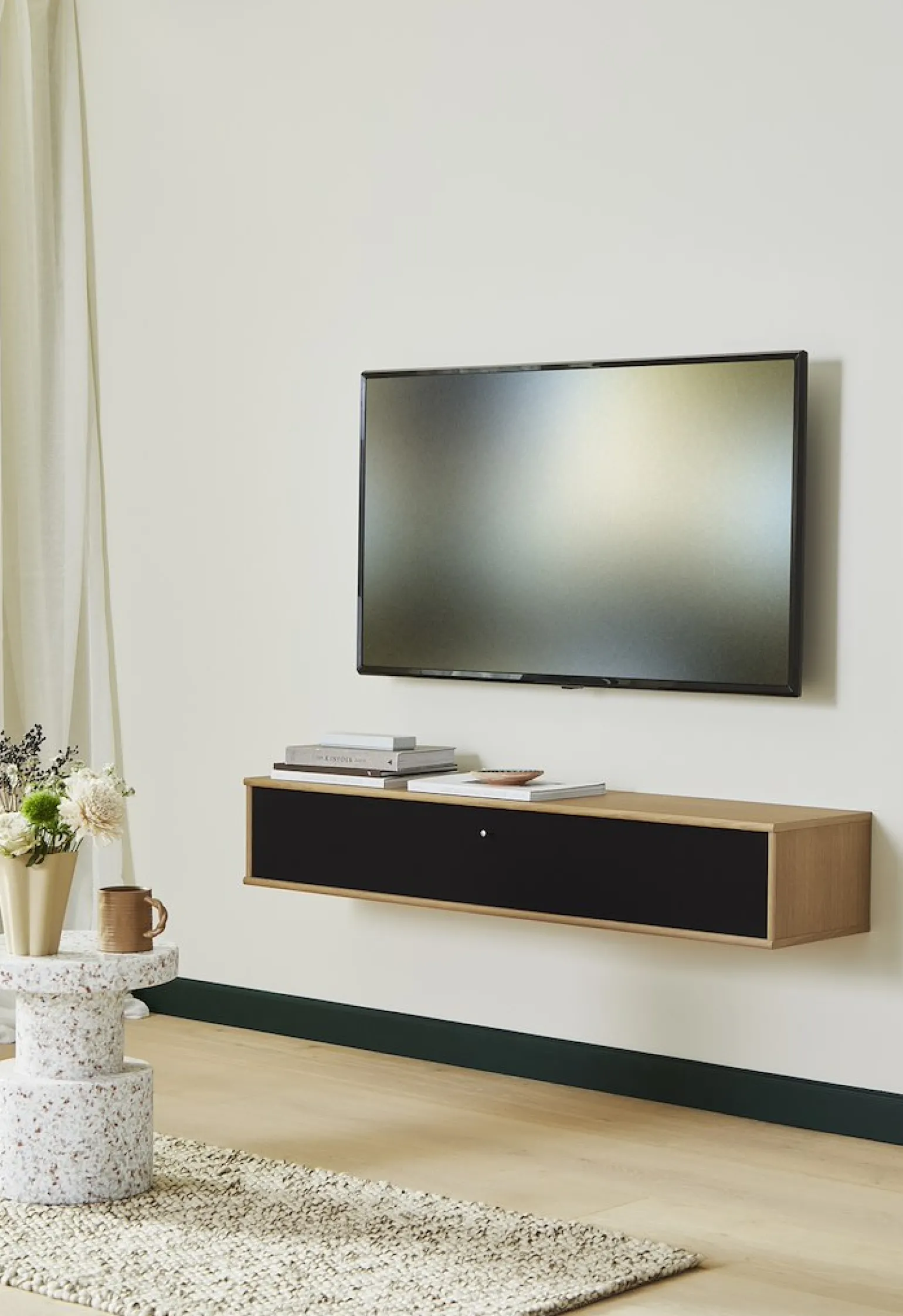 Mistral TV-Benk
