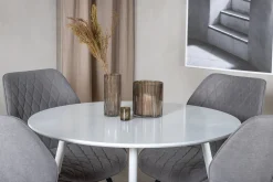 Plaza rundt spisebord
