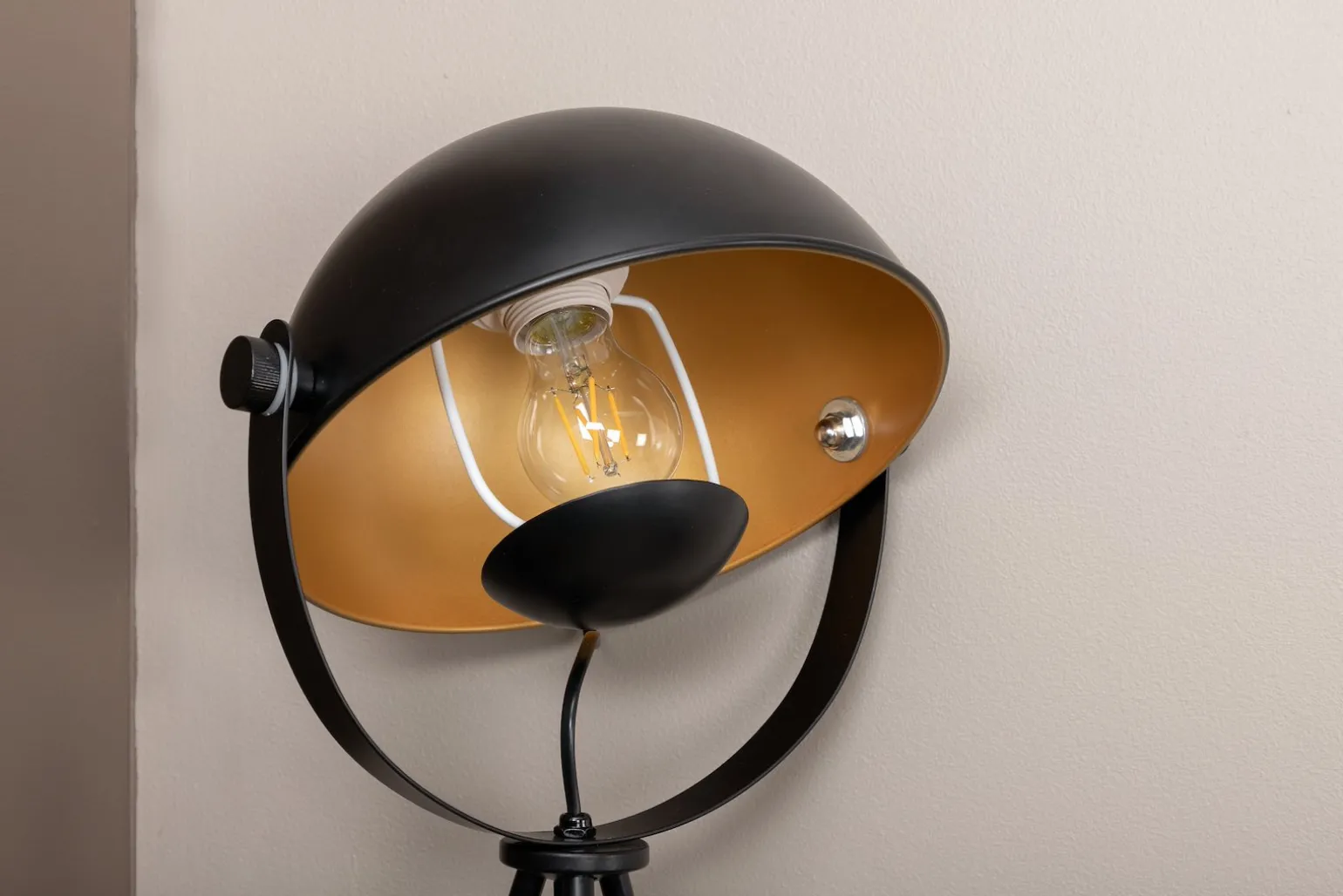 Search bordlampe