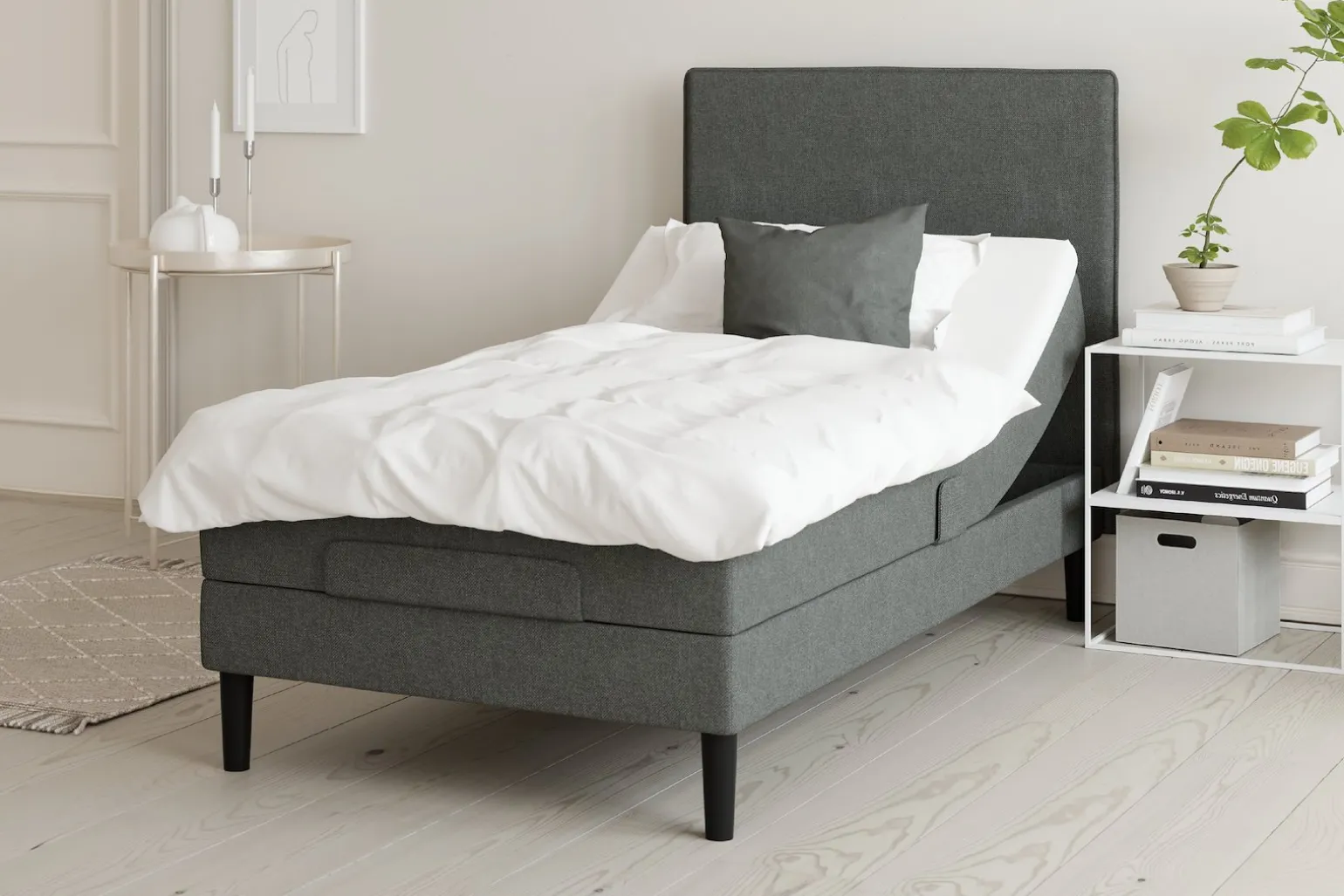 SL4 342 Regulerbar seng 90x200 cm