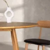 Yakidon rundt spisebord