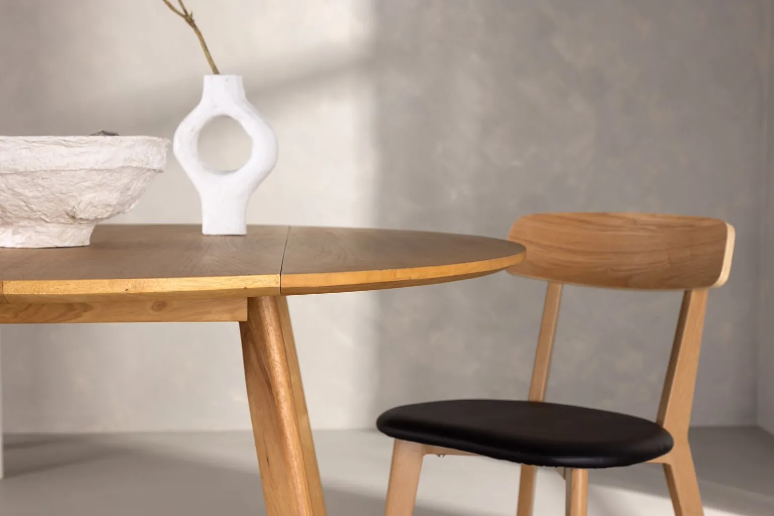 Yakidon rundt spisebord